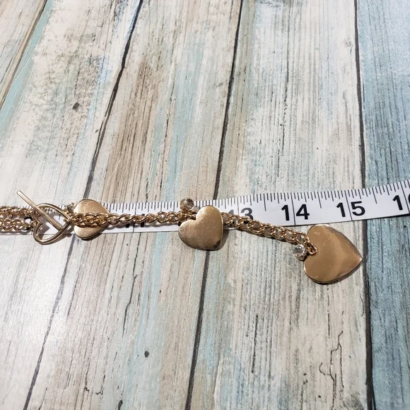 Gold Hearts Necklace Set. - Picture 4 of 9